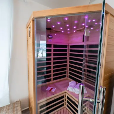 公寓 L'amethyste 3 *